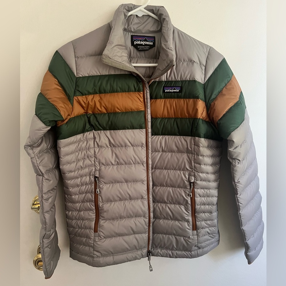 NWOT Women’s Patagonia Puffer Jacket Size Small